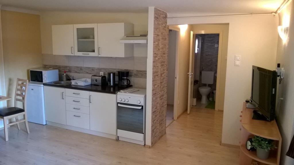 Seven Trees Apartment *